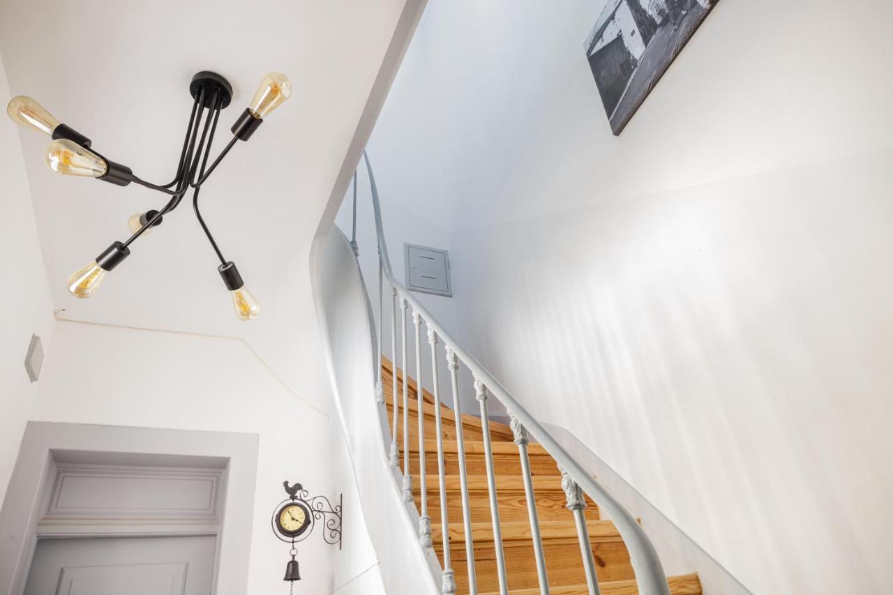 Saudade Micro Loft - Santos Apartment Lisbon Bagian luar foto